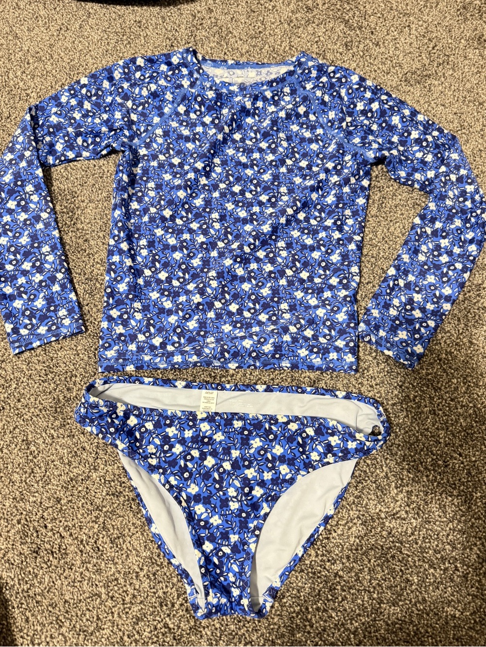 aerie Blue Floral Long-Sleeve Rashguard Set surfing